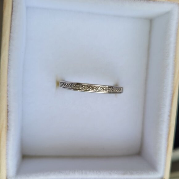 Diamond White Gold Wedding Band 10k Keepsake - Picture 8 of 16